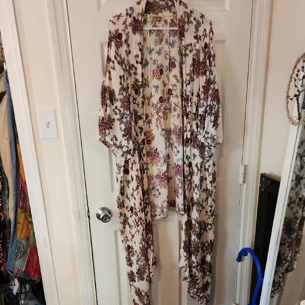 Altar'd State Floral Patterned Blouse - image 1